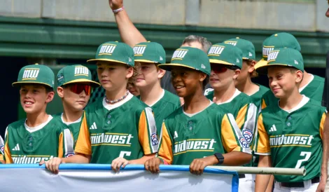 Iowa, Curacao both have pitchers combine for no-hitters on Day 3 of LLWS